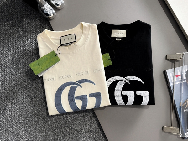 ブランドTシャツ全体デザイン